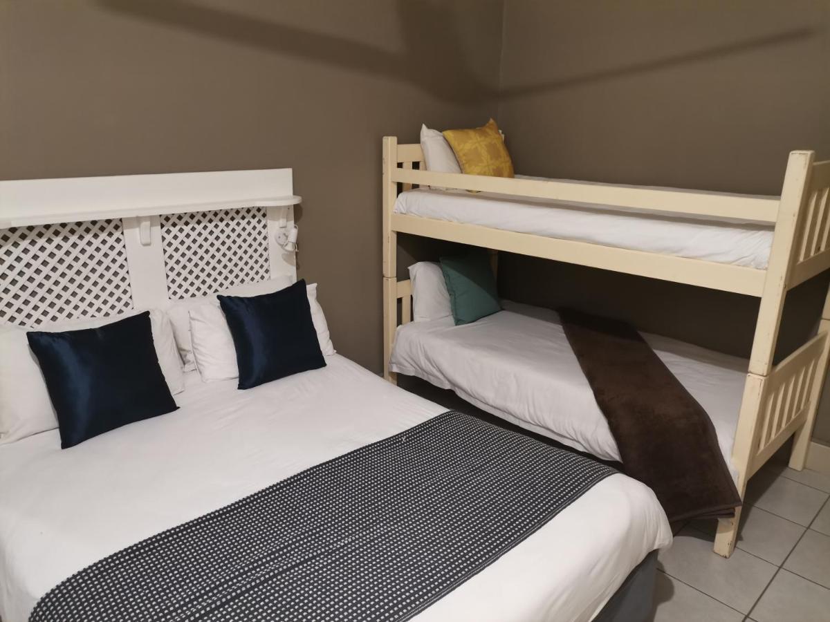 Point Village Hotel And Self Catering Mossel Bay Eksteriør billede